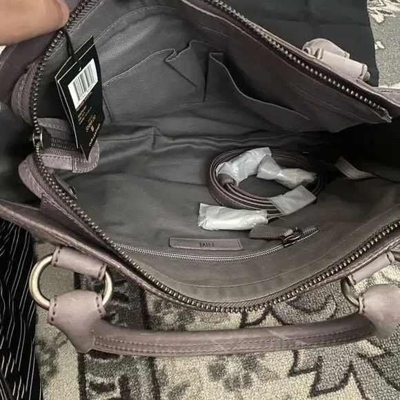 NWT $388 Frye Melissa Washed
Pull Up Leather Sachel - - Picture 4 of 10